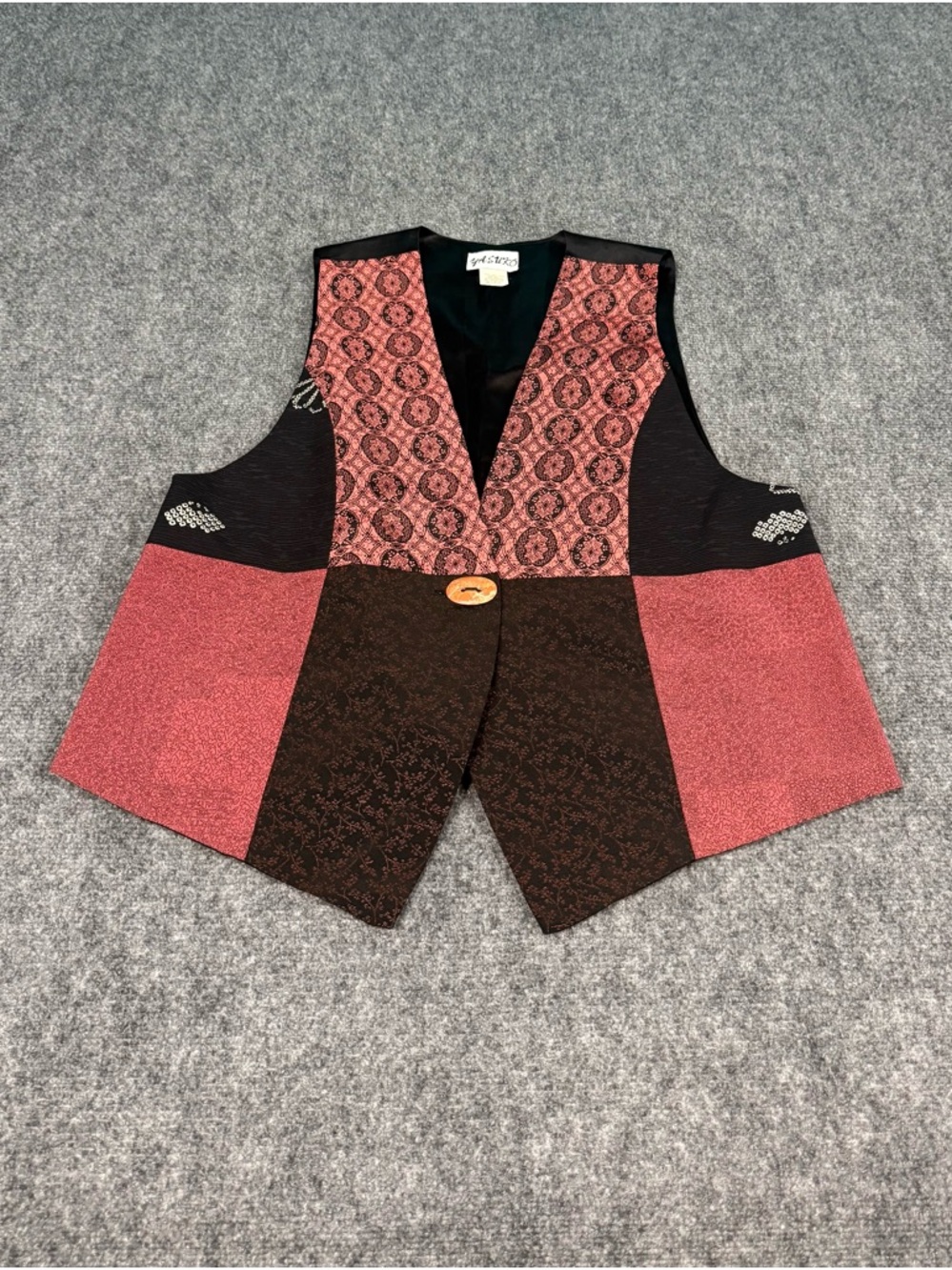 Vintage-Inspired Patchwork Men's Vest in Red and Brown